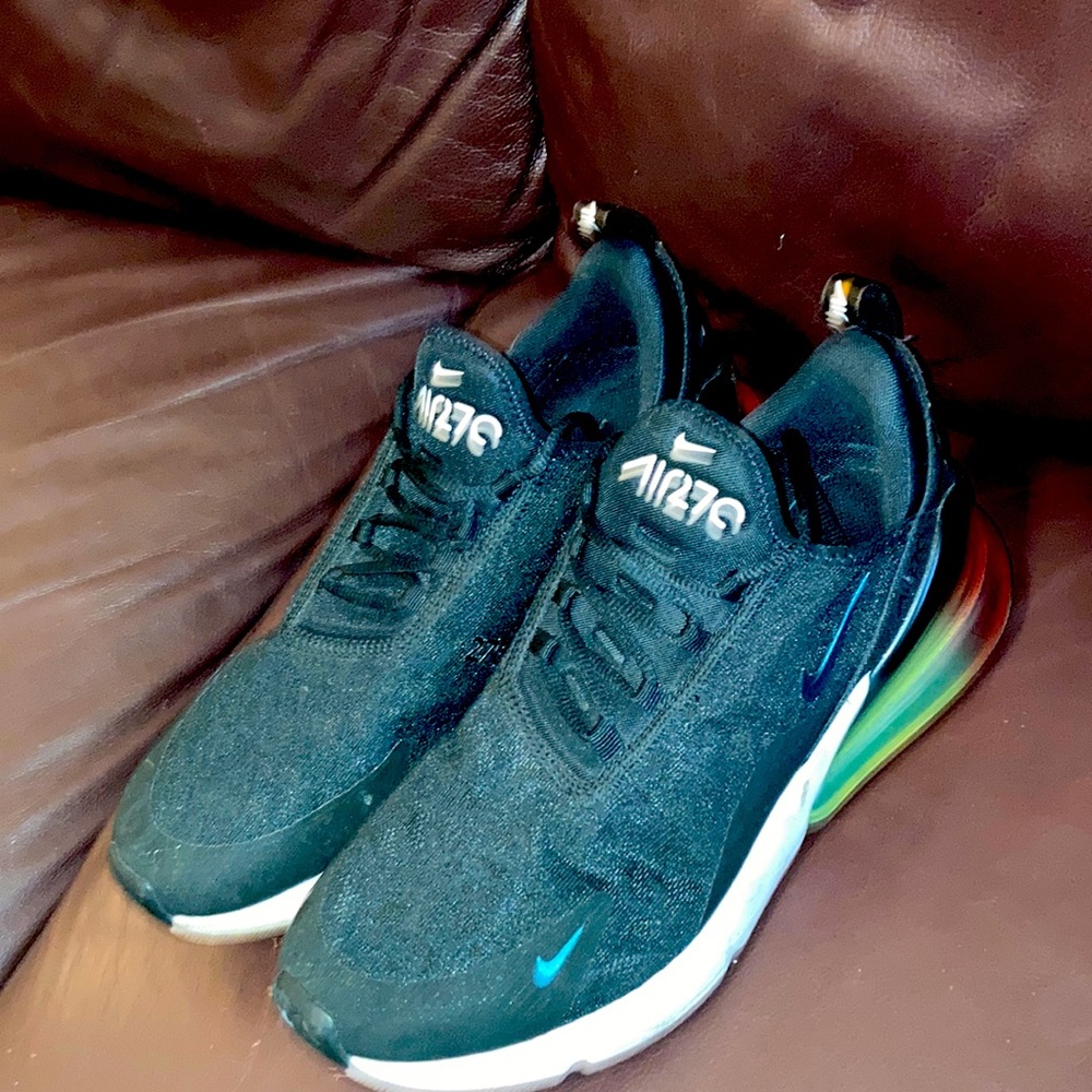 Nike air270